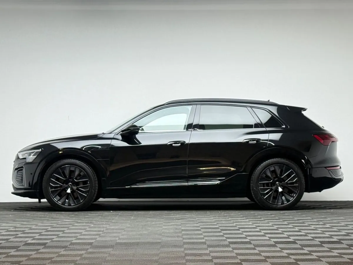 Audi Q8 e-tron BLACK EDITION 55 QUATTRO - Image 4