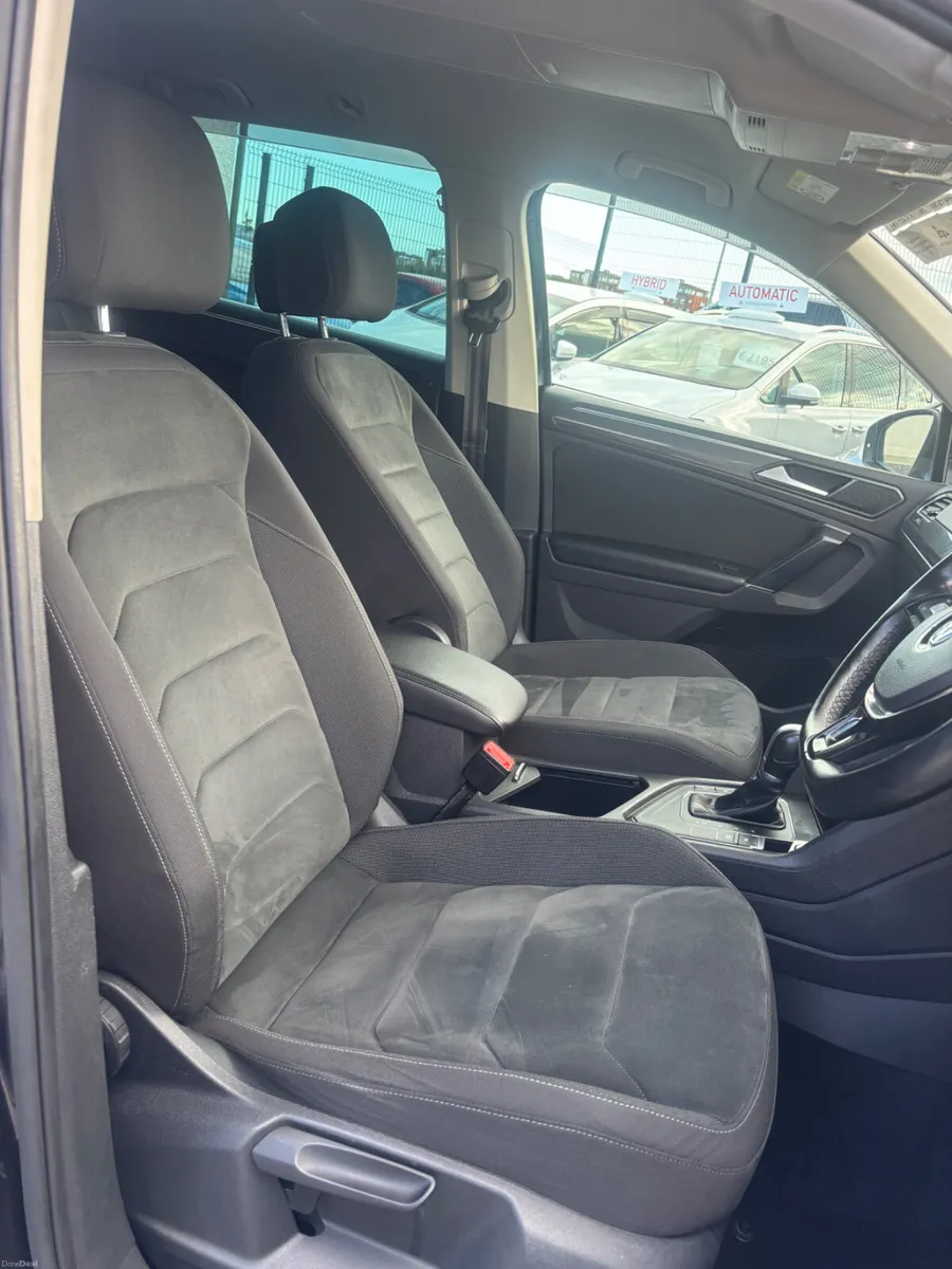 Volkswagen Tiguan - Image 6