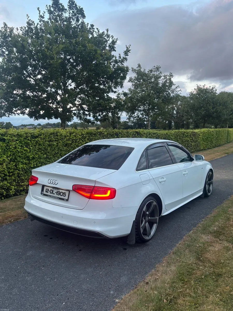 Audi A4 S line - Image 4