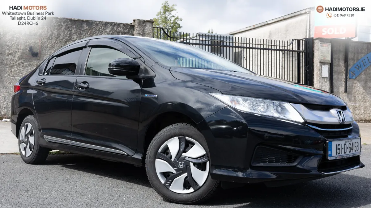 HONDA GRACE 2015 BLACK HYBRID - Image 2