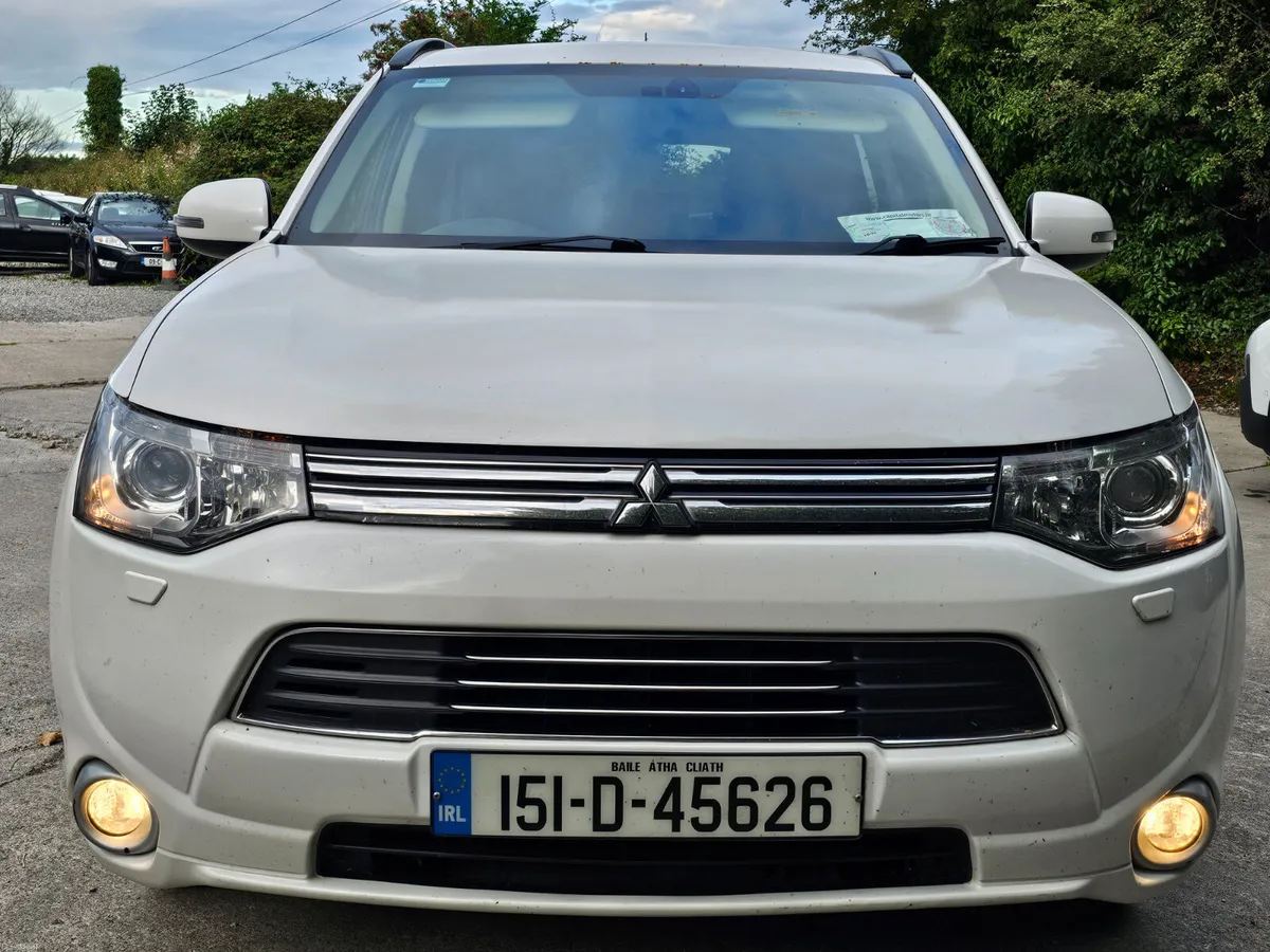 Mitsubishi Outlander 2015 .hybrid.  automatic€6999 - Image 5