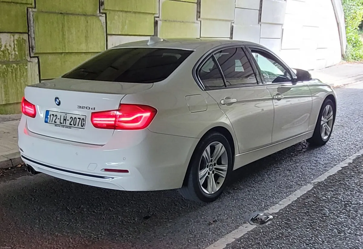 BMW 3-Series 2017 - Image 1