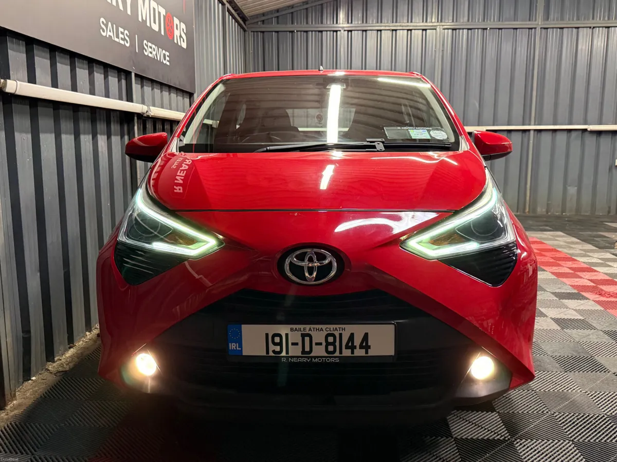 2019 Toyota Aygo 1.0 VVT-i x-play 1.0 Petrol Manau - Image 5