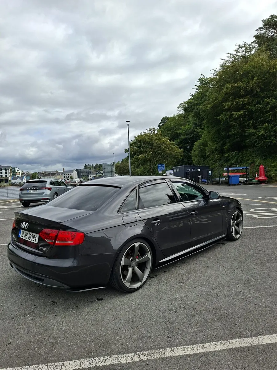 Audi A4 - Image 2