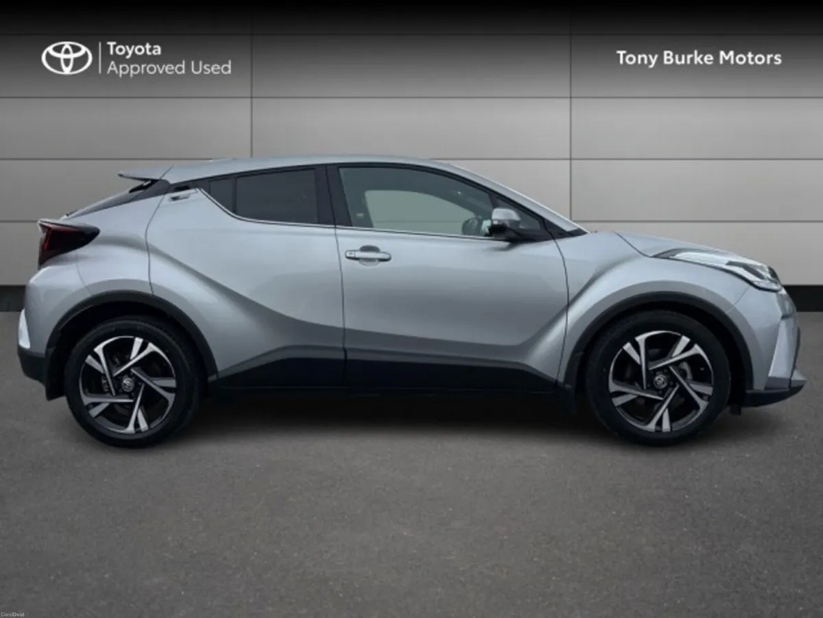 Toyota C-HR Hybrid - Sport Edition - 1.8 Automatic - Image 3