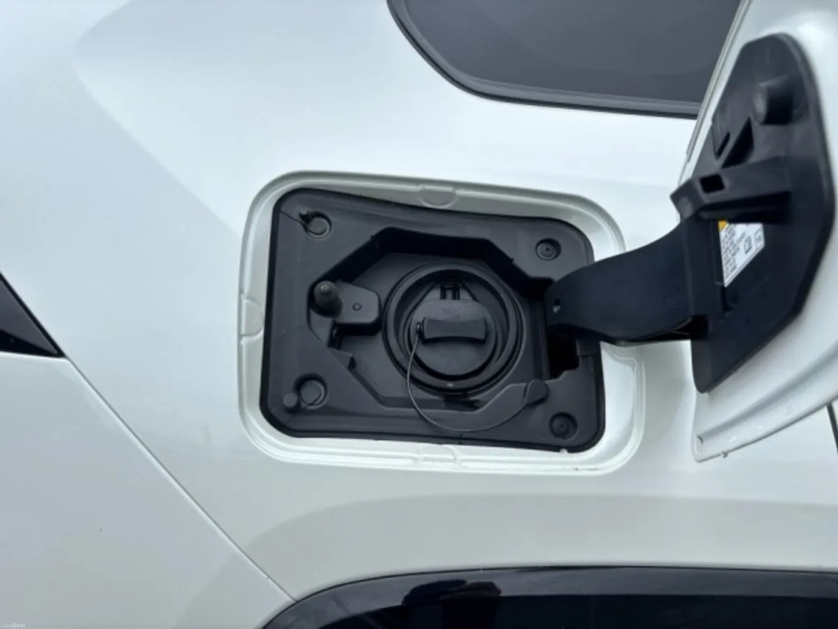 Toyota RAV4 - Plug In Hybrid - PHEV - SPORT Editio - Image 6