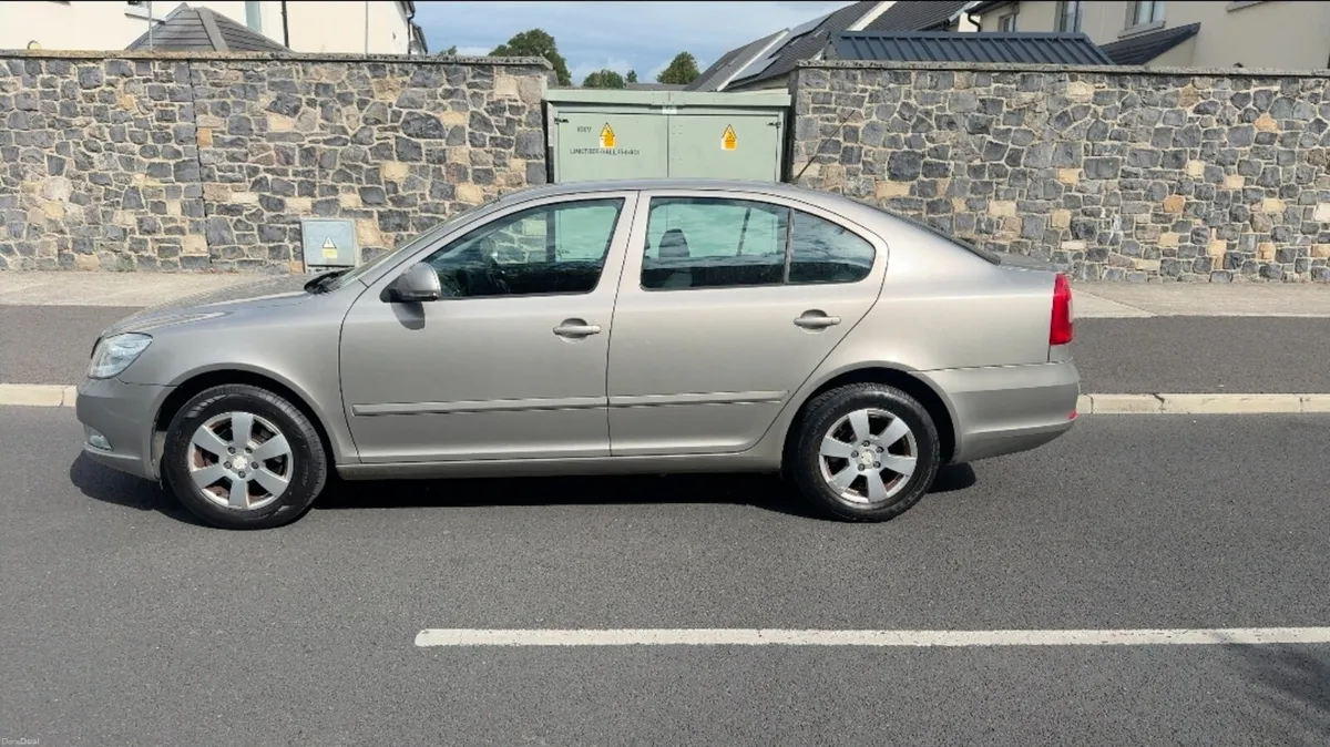 2010 Skoda Octavia 1.6 TDI – Long NCT Oct 2027 - Image 4