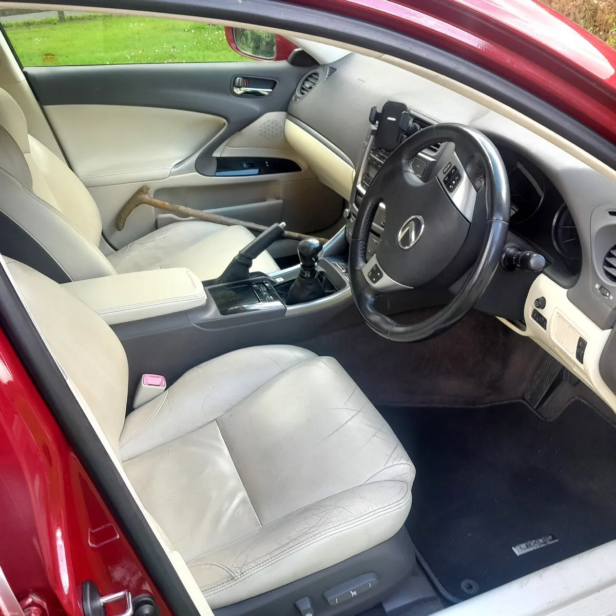 Lexus IS 200D Executive - Image 5