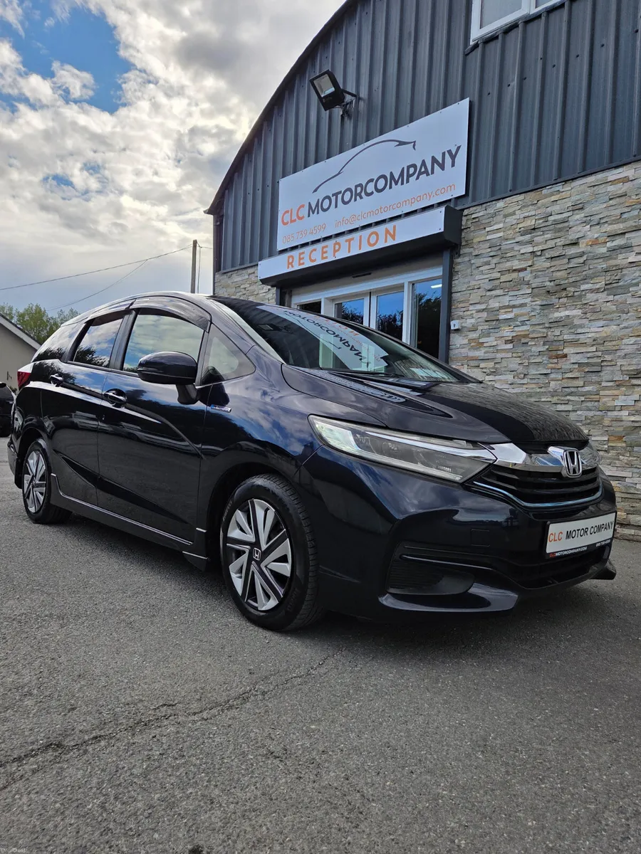 2015 HONDA SHUTTLE / HYBRID AUTO - Image 1