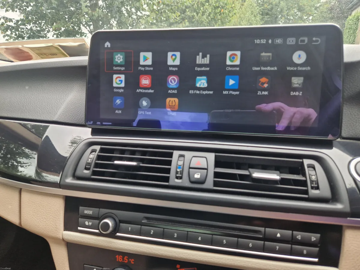 BMW 520 AUTO ,NEW NCT ,T/CHAIN BMW SERVICE HISTORY - Image 2