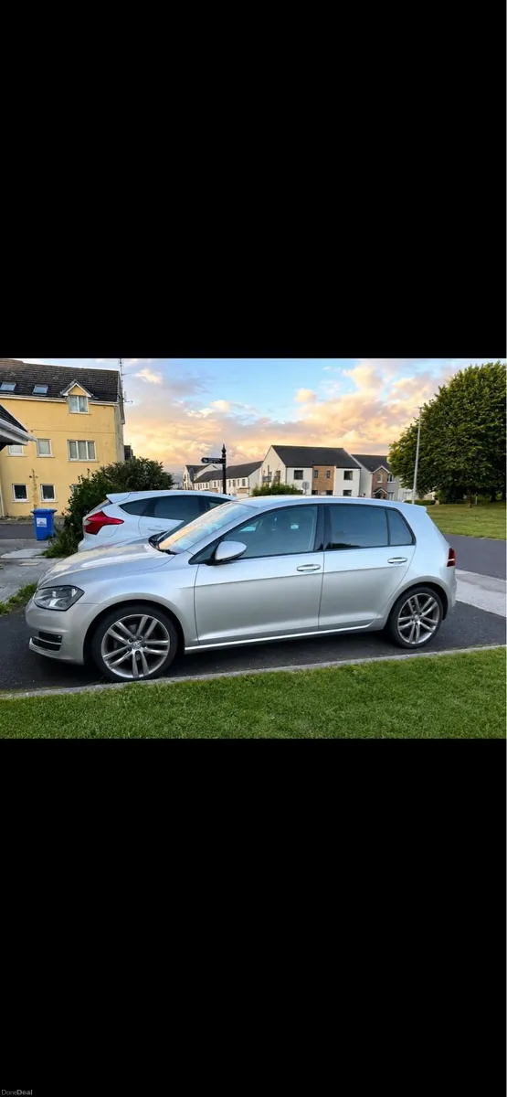 Volkswagen Golf 1.6 TDI Highline LOW MILEAGE - Image 2