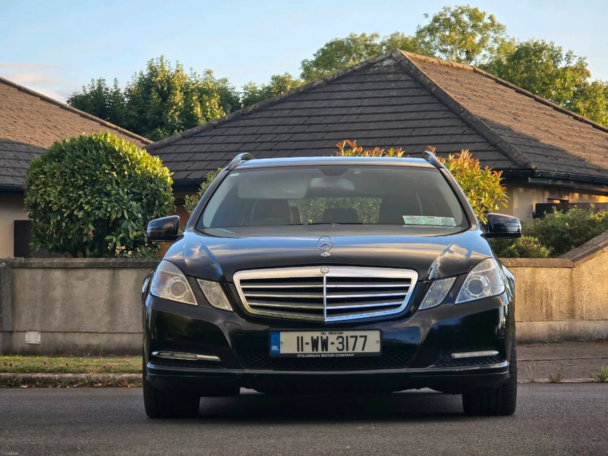 Automatic 7 seater Mercedes NCT 05 27 160 MILES 2D - Image 2