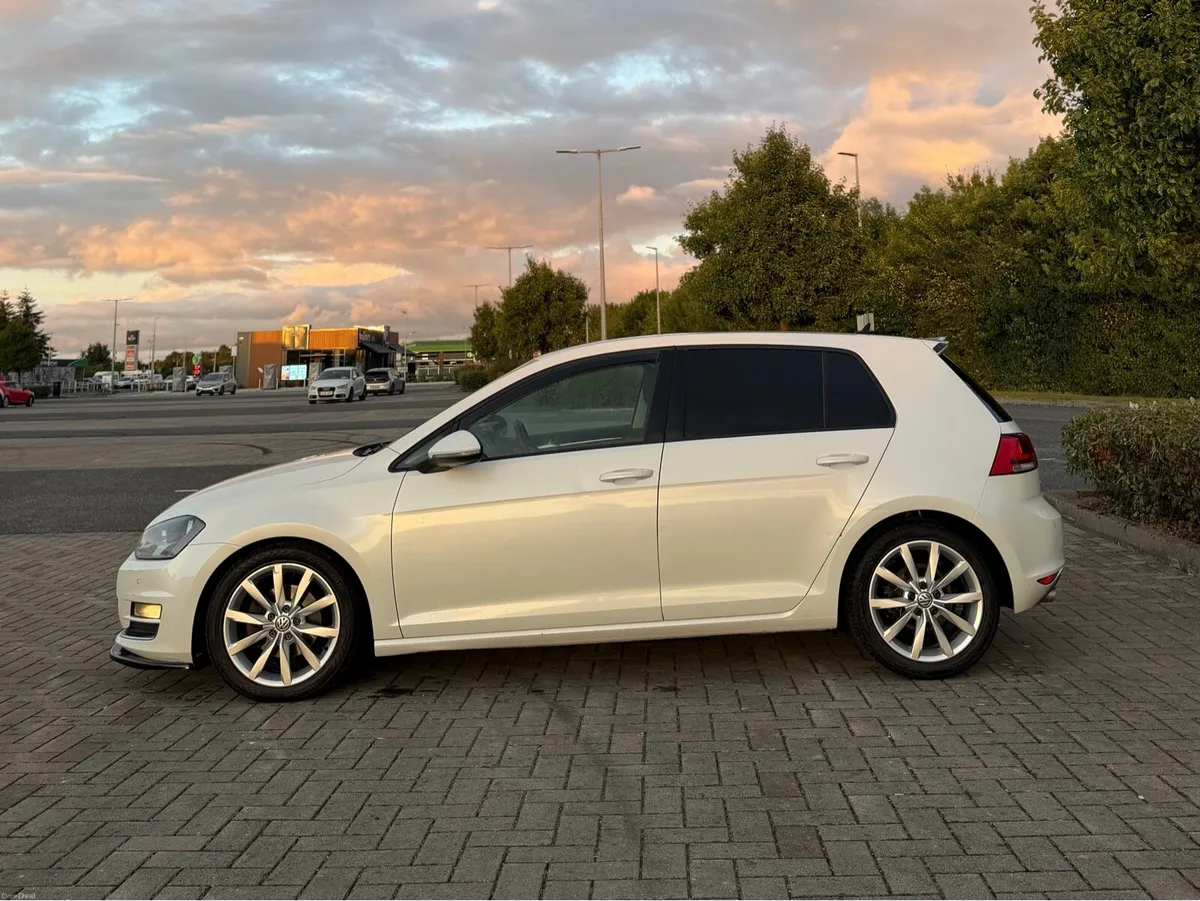 VW GOLF PEARL WHITE - Image 5