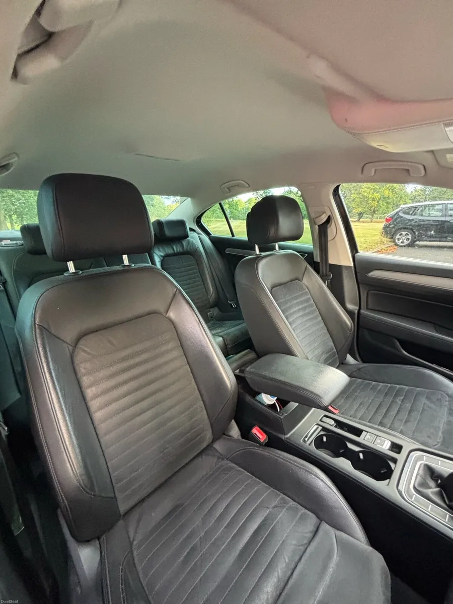 VW Passat virtual dashboard - Image 6