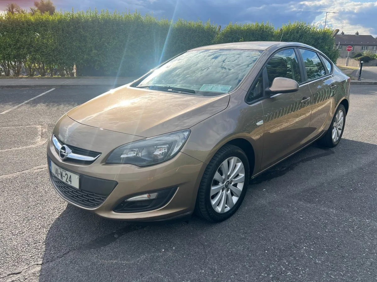 Astra 1.7d Saloon FSH NCT 01/2027 - Image 3