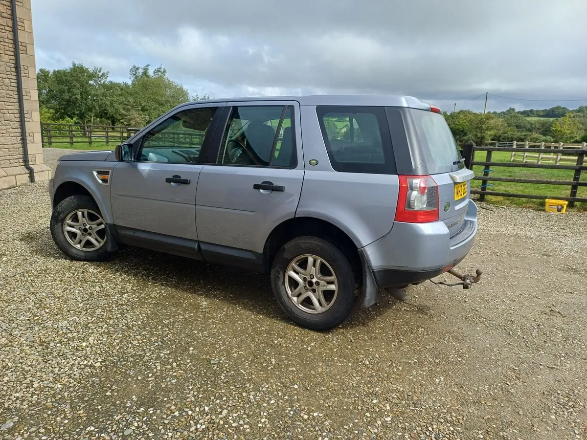 Land Rover Freelander 2008 - Image 2