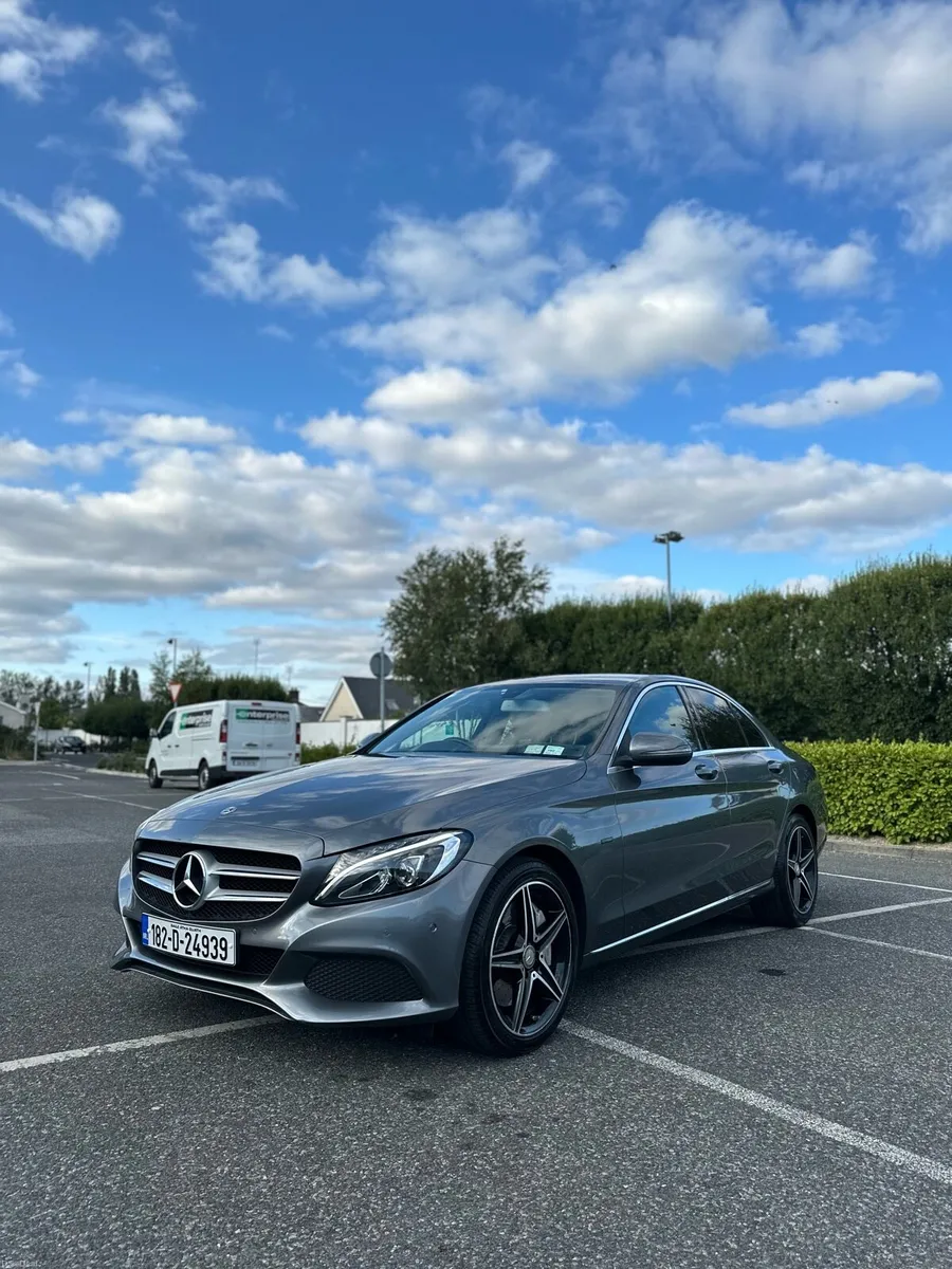 Mercedes- Benz C350e - Image 1
