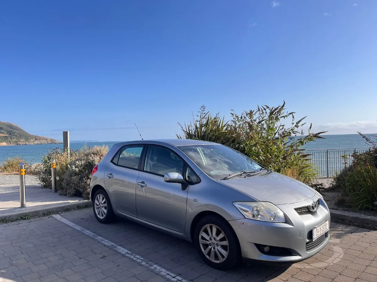 Toyota Auris 1.4 Petrol - Manual (2009) - Image 4