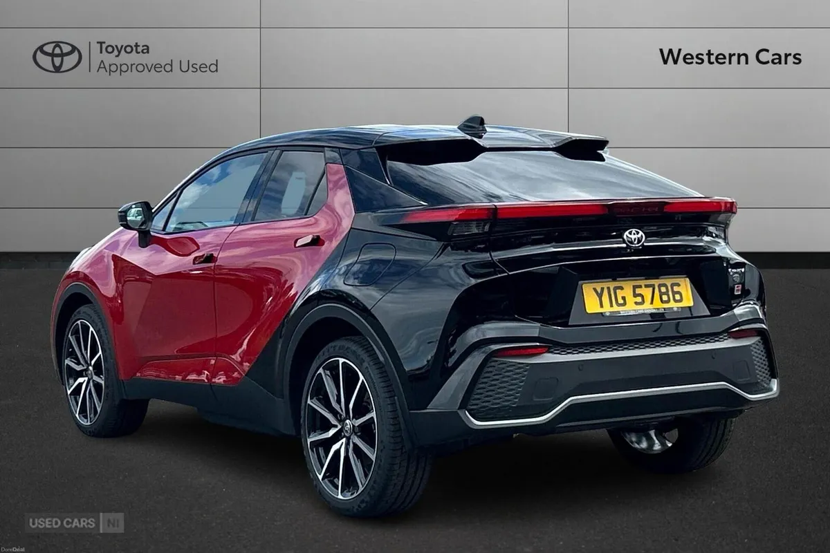 Toyota C-HR 2.0 VVT 13.6kWh GR SPORT CVT Euro 6 (s - Image 4