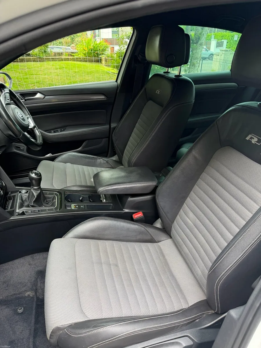 2016 Passat R-Line 2.0 Diesel - Image 5