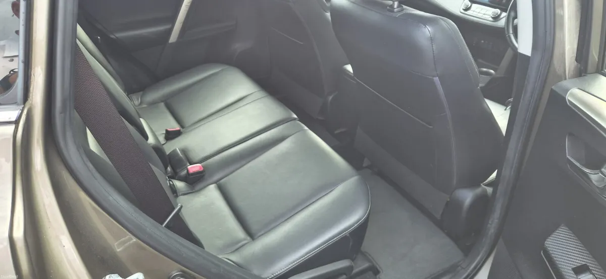 2015 Toyota RAV4 SOL 2.0 D4D - Image 5