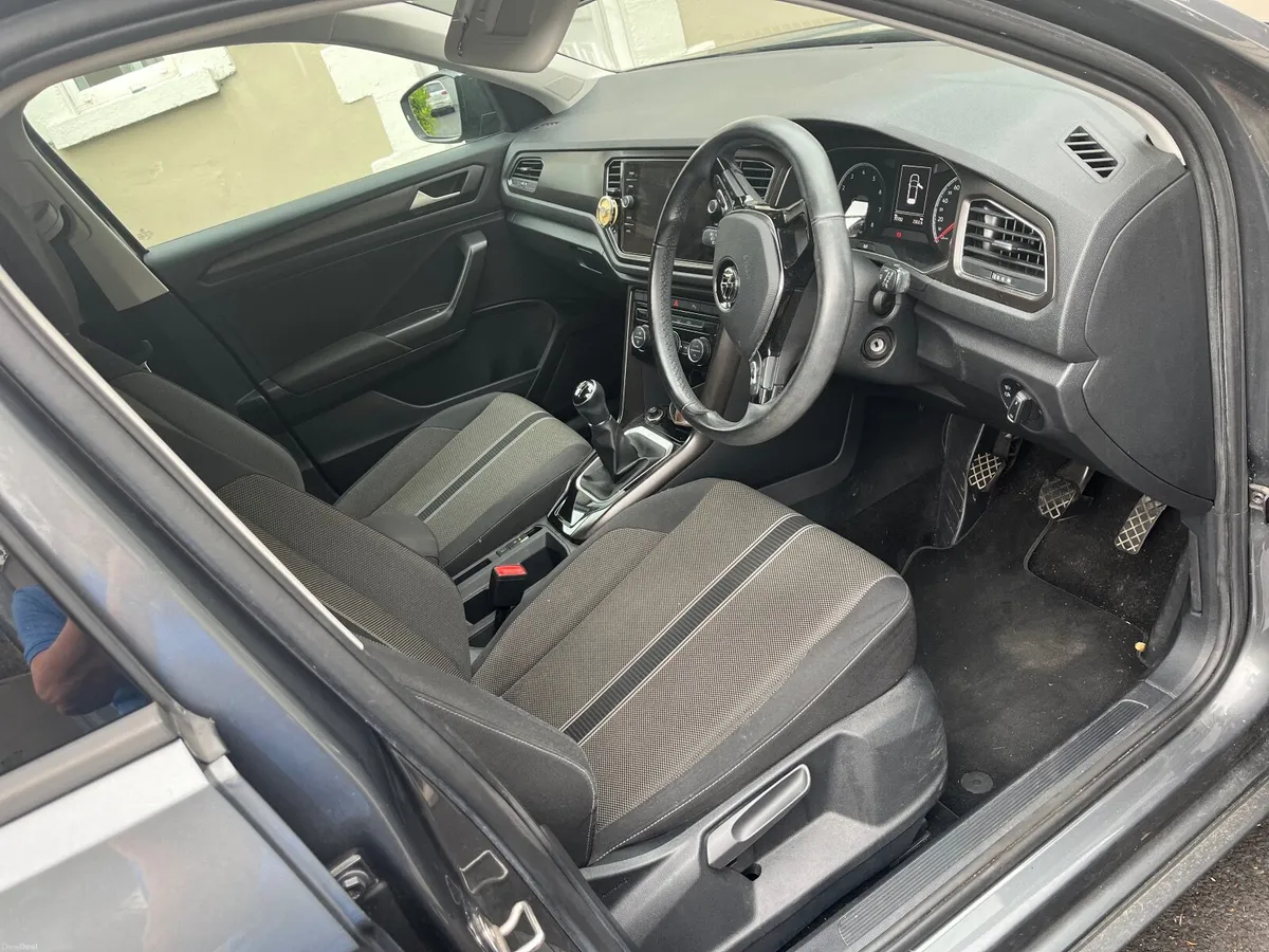 Volkswagen T-Roc 2019 - Image 6