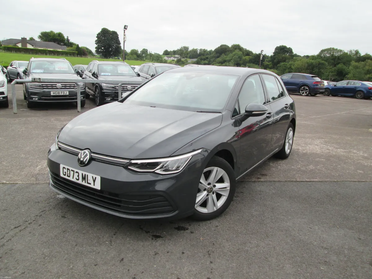 2024  VO;KSWAGEN  GOLF  1.5  TSI  LIFE  5DR - Image 2