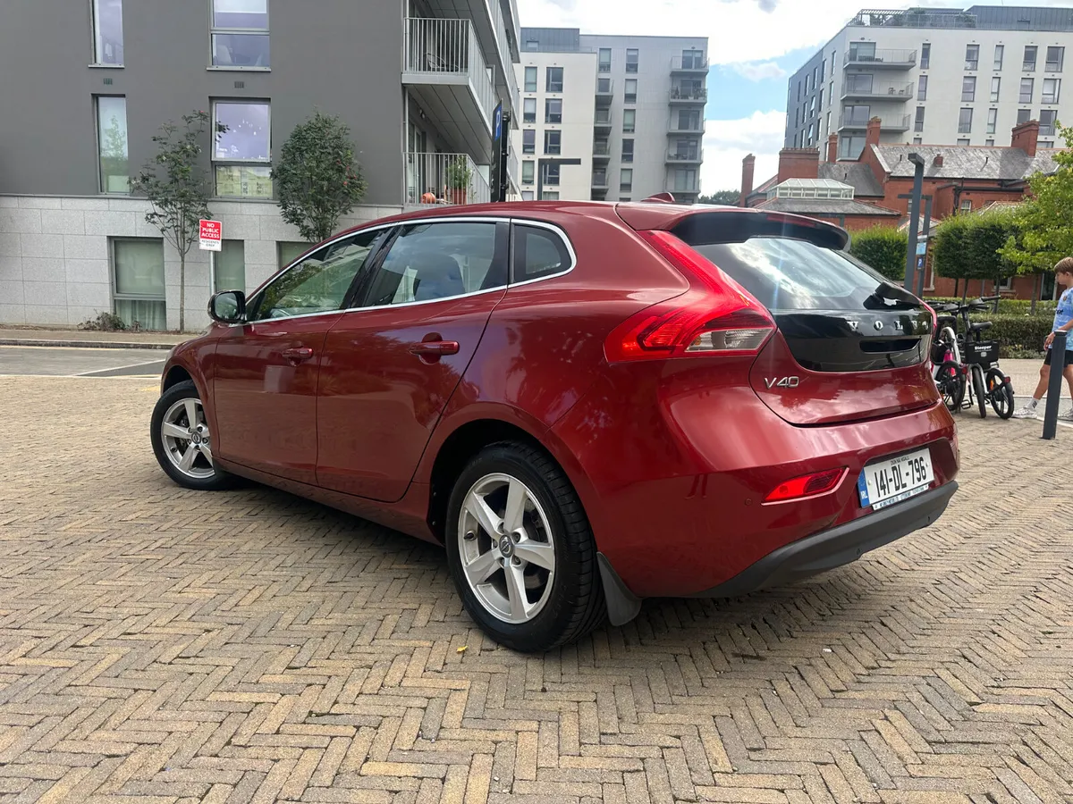 Volvo V40 2014 - Image 5