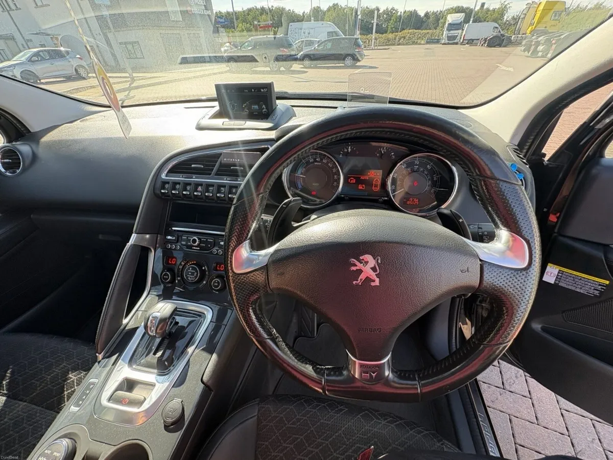 Peugeot 3008 4Hybrid 2015 Allure (200Hp) - Image 3
