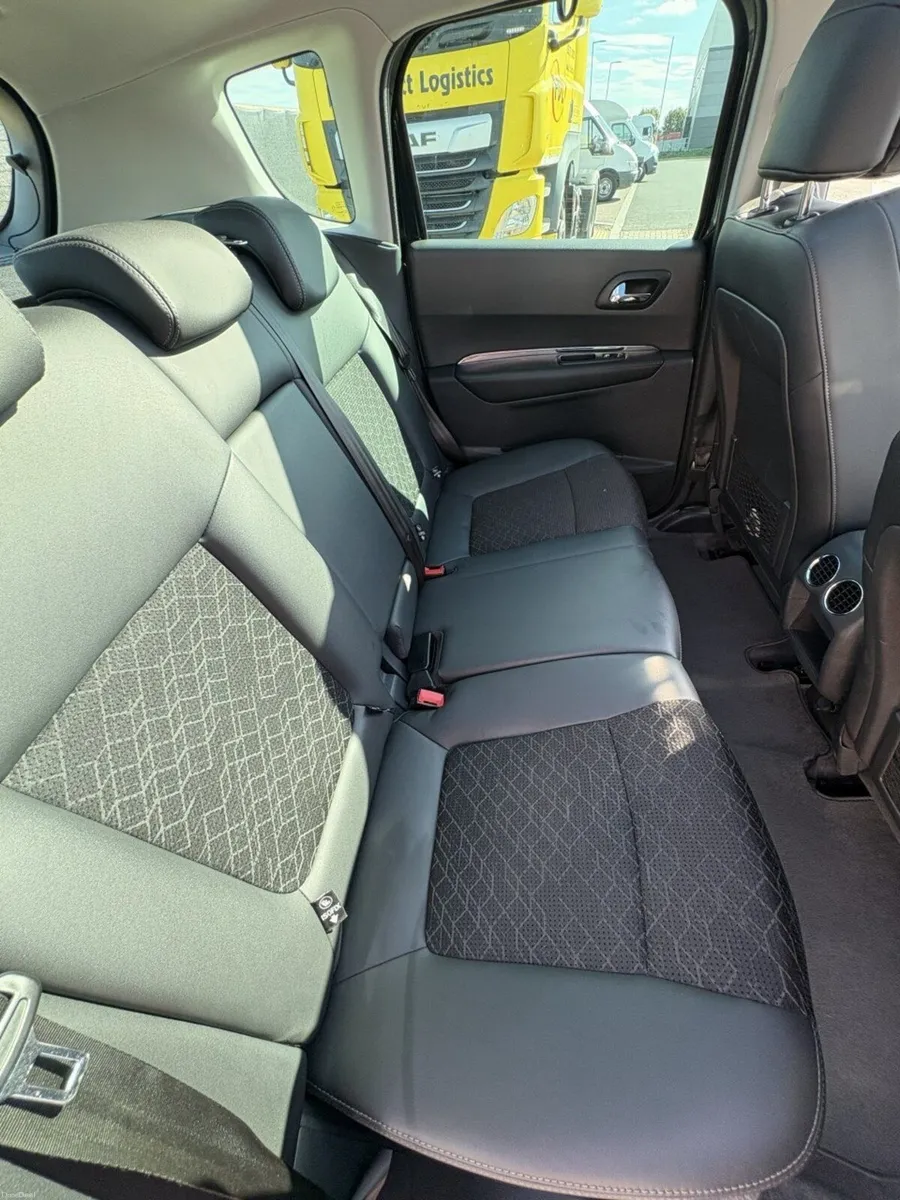 Peugeot 3008 4Hybrid 2015 Allure (200Hp) - Image 6