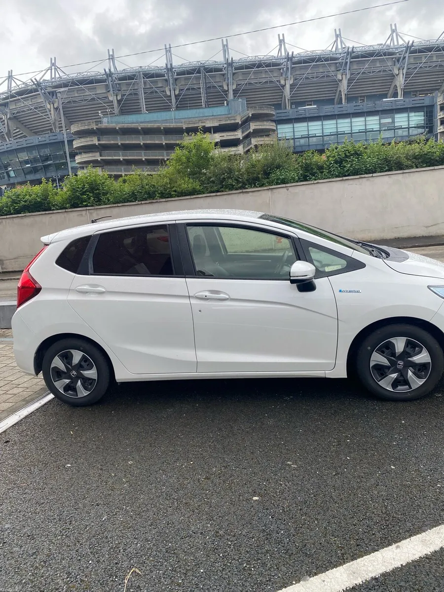 Car - Image 6