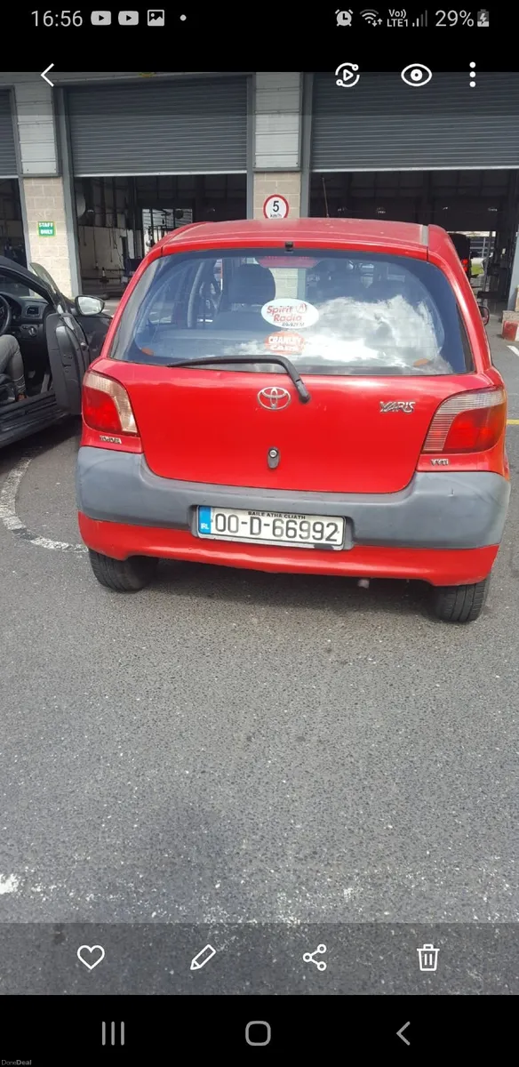 Toyota Yaris 2000 - Image 2