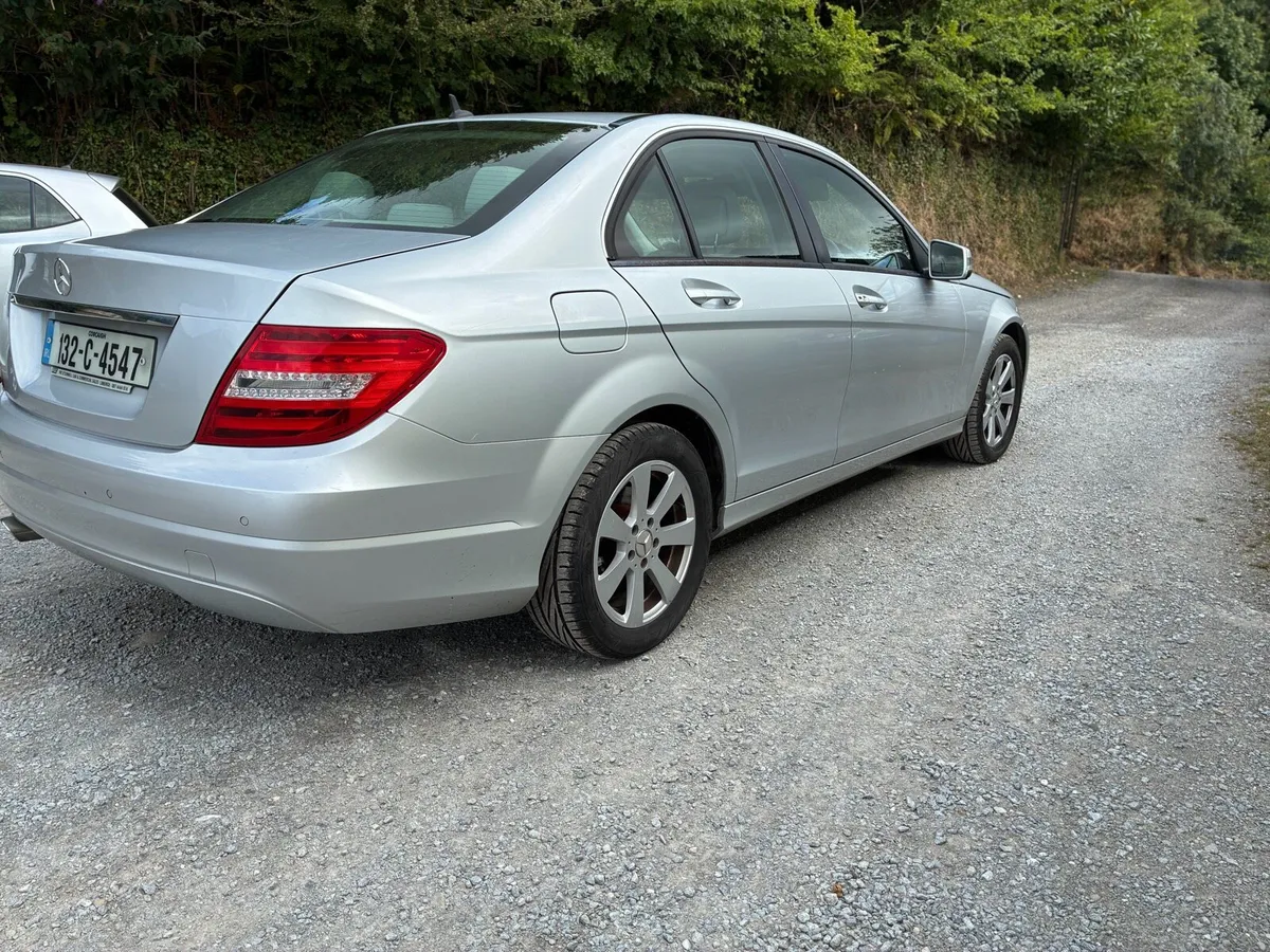 132 MERCEDES BENZ C200 AUTOMATIC NCT+TAX - Image 5