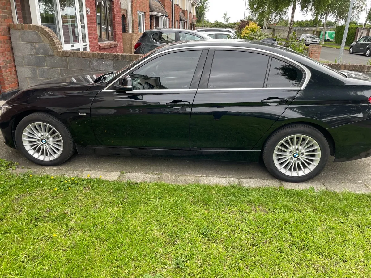 BMW 3-Series 2016 - Image 3