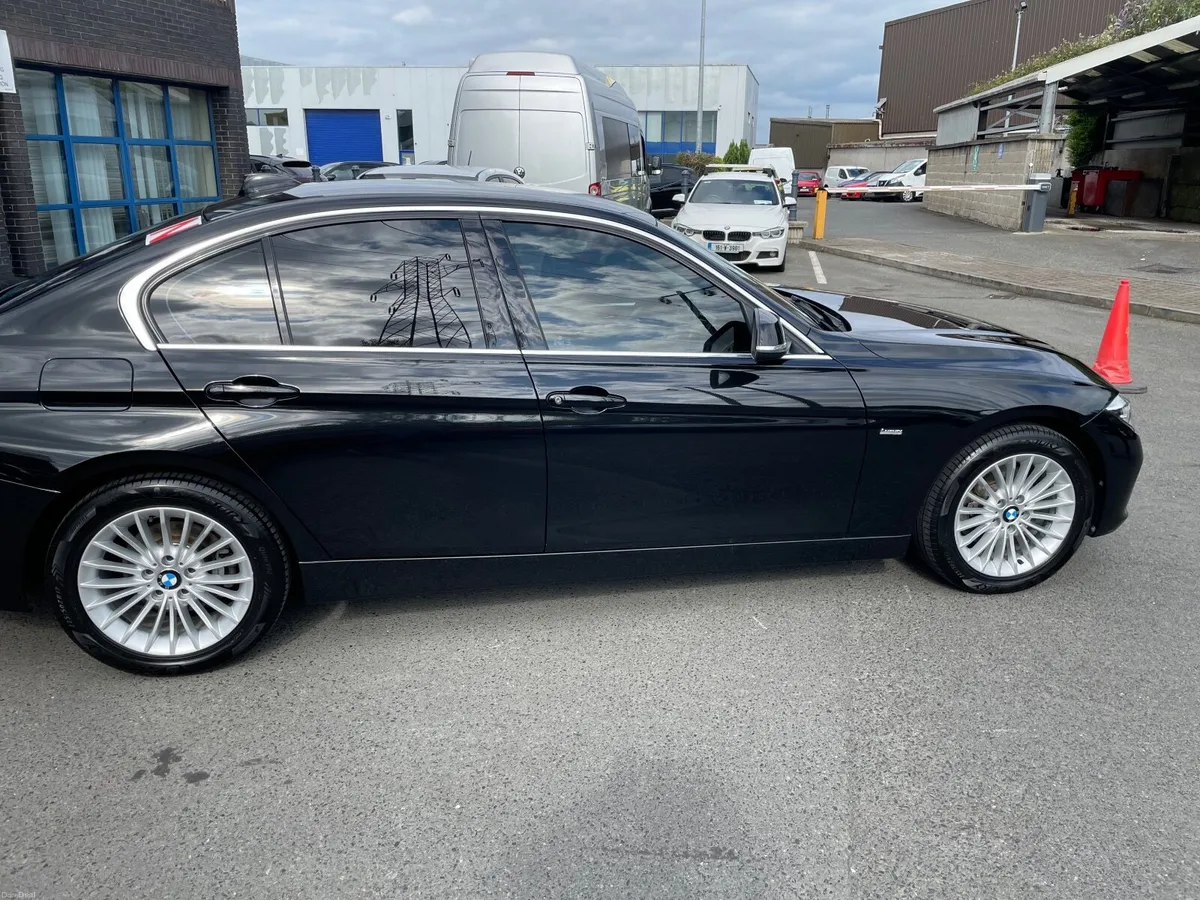 BMW 3-Series 2016 - Image 1