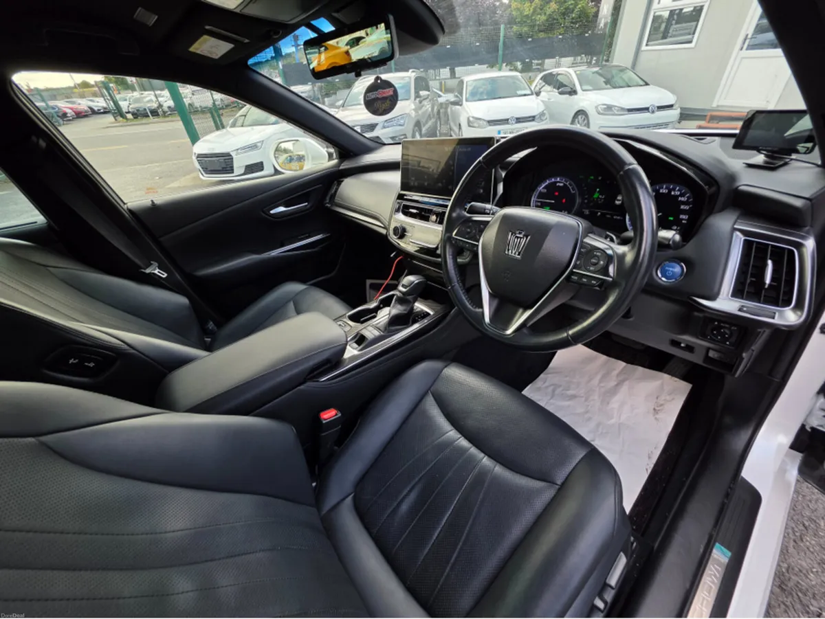 Toyota Crown 2.5 RS HYBRID - NEW MODEL ! - FULL LE - Image 5
