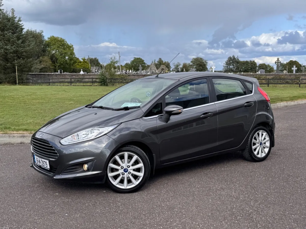 Ford Fiesta MCA TITANIUM 1.25 82PS M5 5 5DR 4DR - Image 3