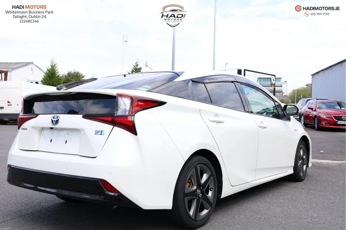 Toyota Prius 1.8 Hybrid 2019 - Image 6