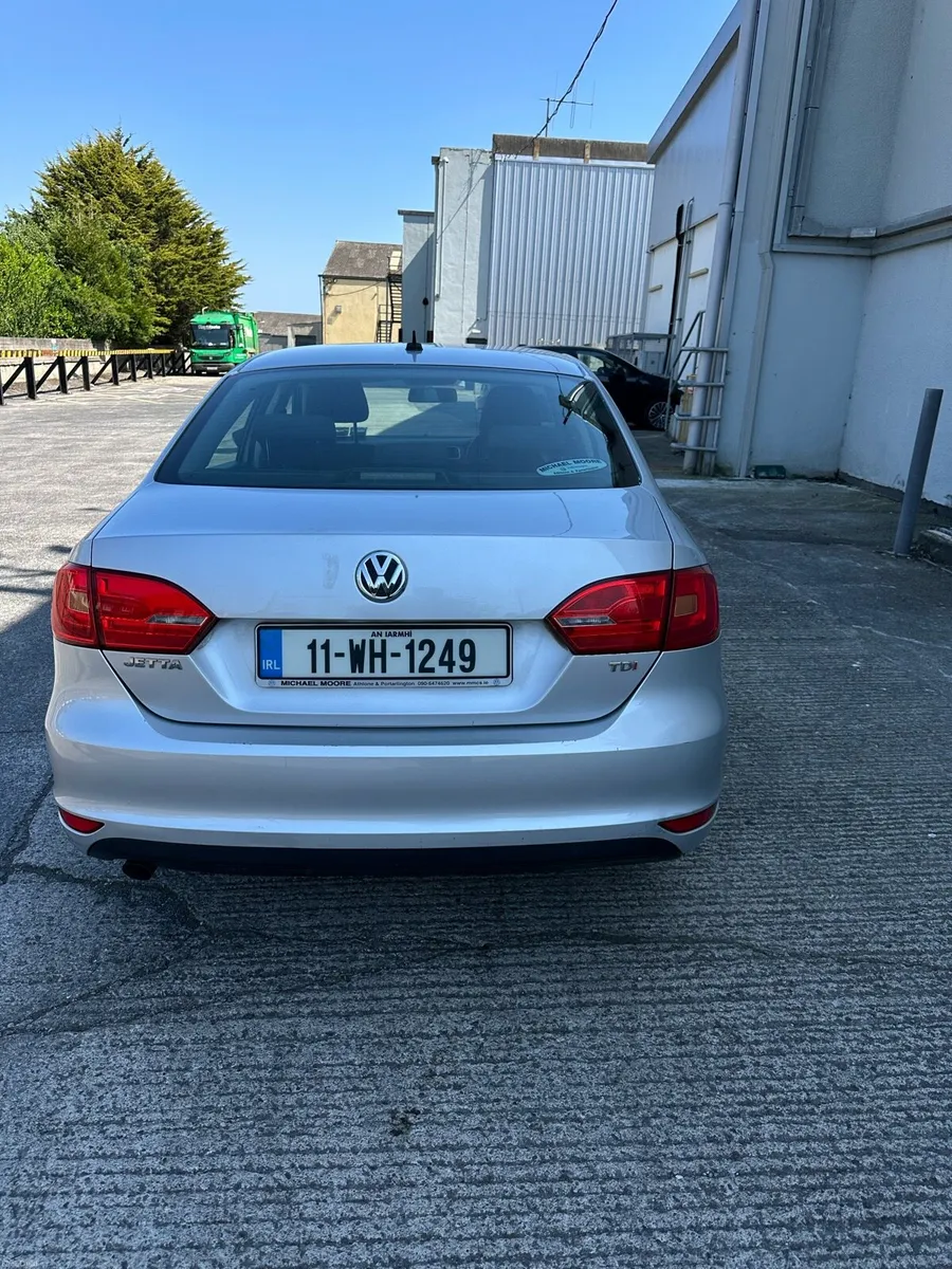 Volkswagen Jetta - Image 6