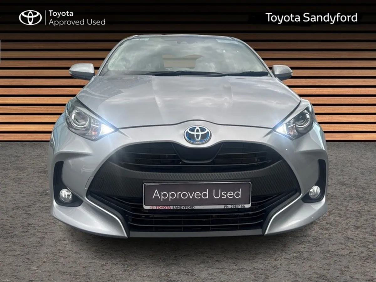Toyota Yaris HYBRID LUNA // REAR CAMERA // TOYOTA - Image 5