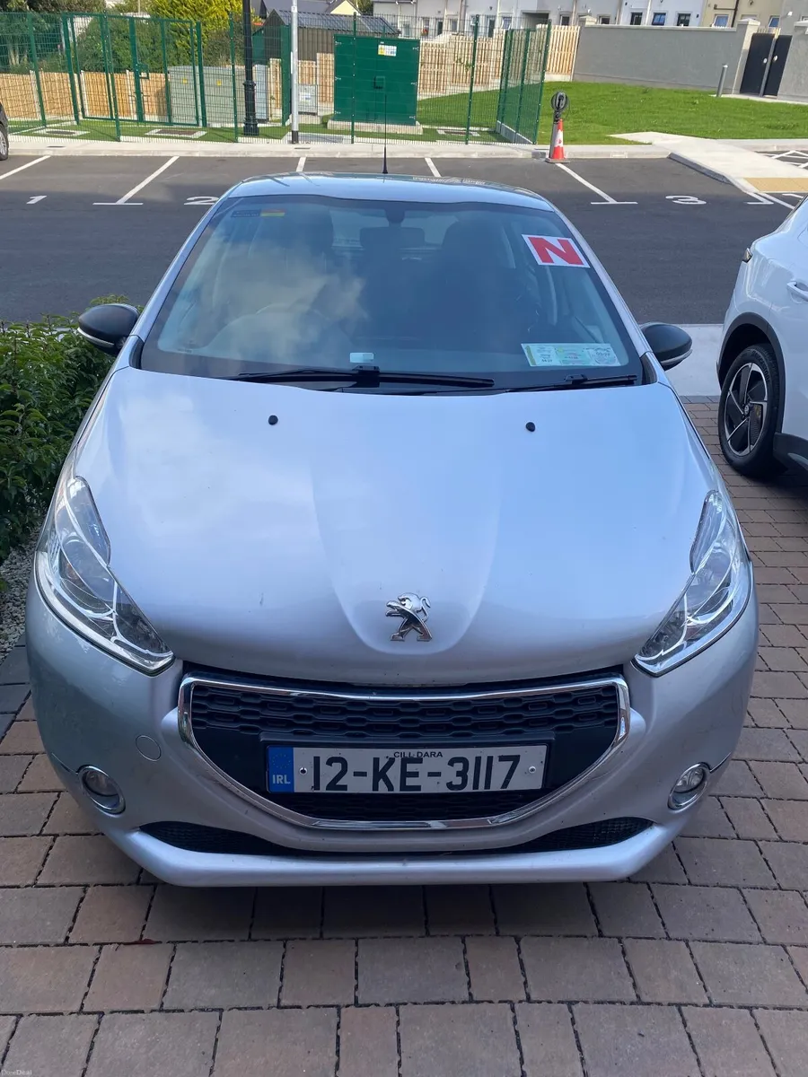 Peugeot 208 2012 - Image 1