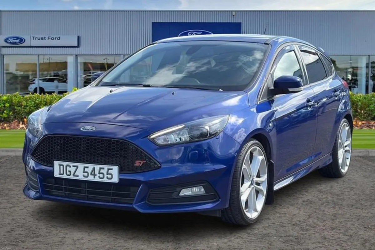Ford Focus 2.0 TDCi ST-3 Hatchback 5dr Diesel - MO - Image 5