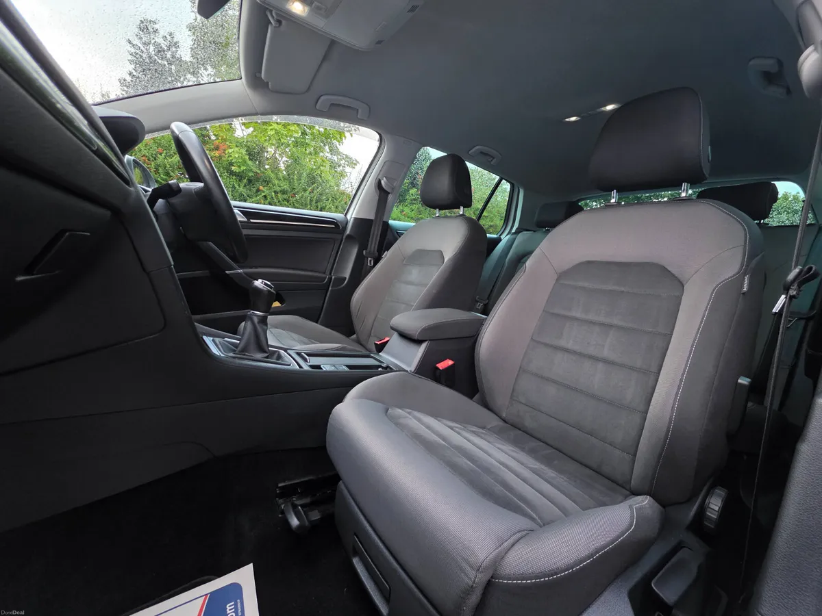 Volkswagen Golf R-Line Petrol Manual 2018 - Image 5