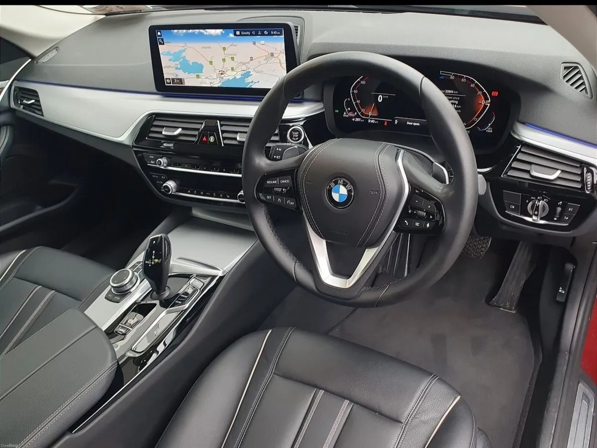 BMW 5-Series 520d SE - Image 6