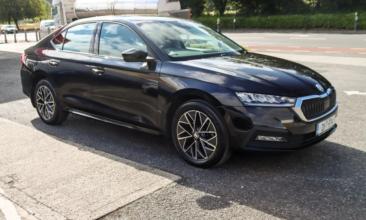 2021 Skoda Octavia  2.0 Diesel Ambition Hatchback - Image 4