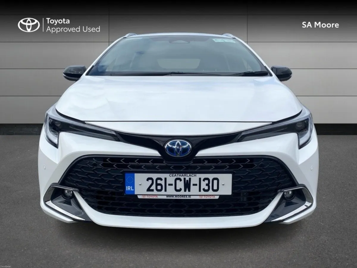 Toyota Corolla ESTATE - SOL TOURING SPORT - Image 5