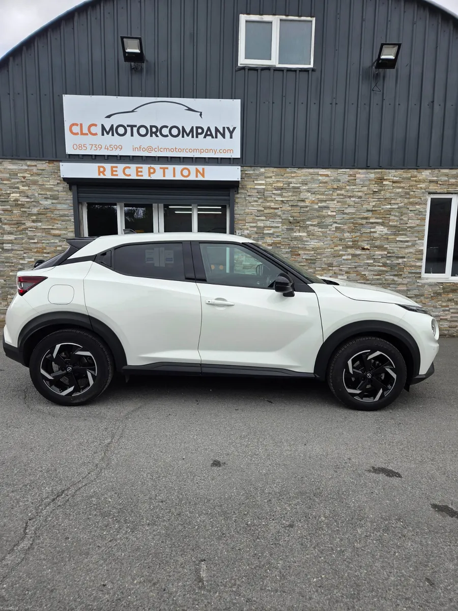 Nissan Juke 2024 sport - Image 2