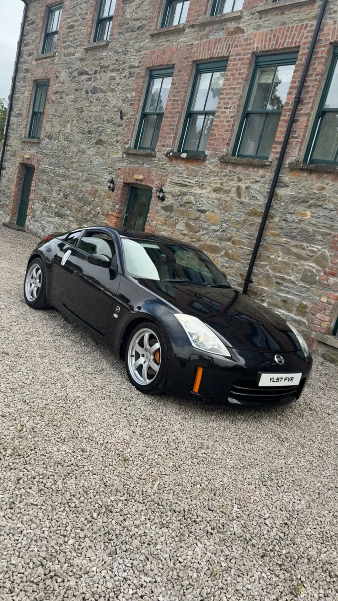 08 Nissan 350Z HR - Image 1