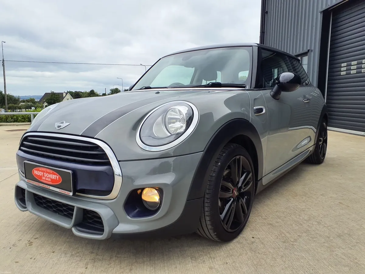 Mini Cooper 2017 John Cooper Works - Image 2