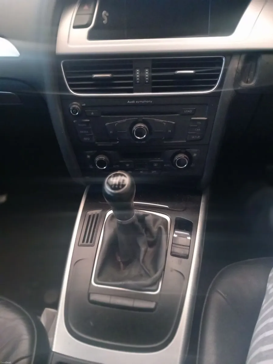 Audi A4 2009 - Image 6